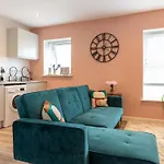 Stylish 1 Bed - Town Centre, 6 公寓 *