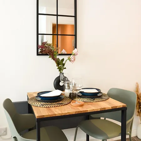 Stylish 1 Bed - Town Centre, 6 公寓 哈罗盖特