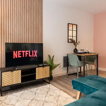 Stylish 1 Bed - Town Centre, 6 公寓 *