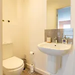 Stylish 1 Bed - Town Centre, 6 *