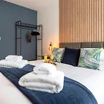 Stylish 1 Bed - Town Centre, 6